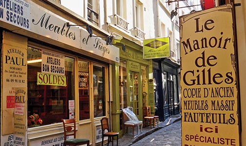 Living a Picture-Perfect Life in Romantic Paris